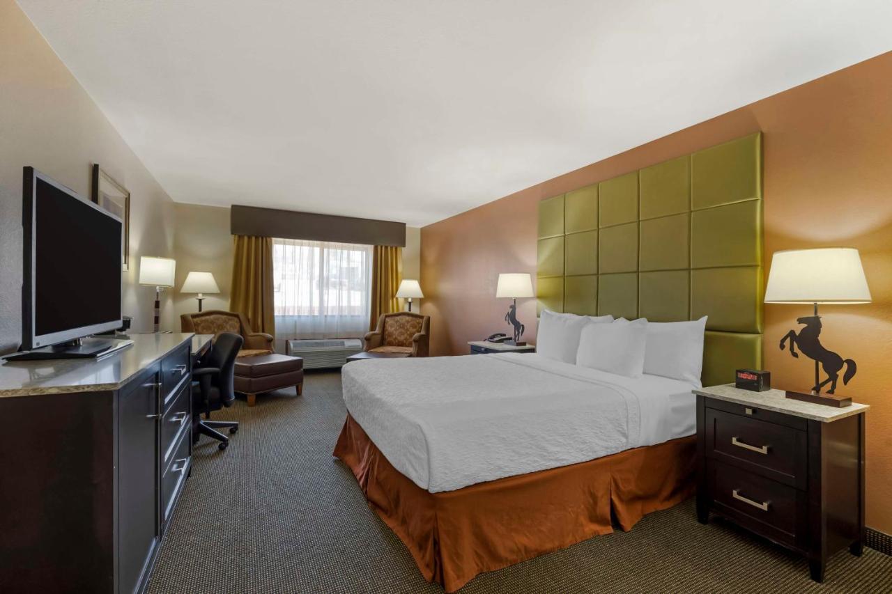 Best Western Plus Country Inn & Suites Додж-Сіті Екстер'єр фото