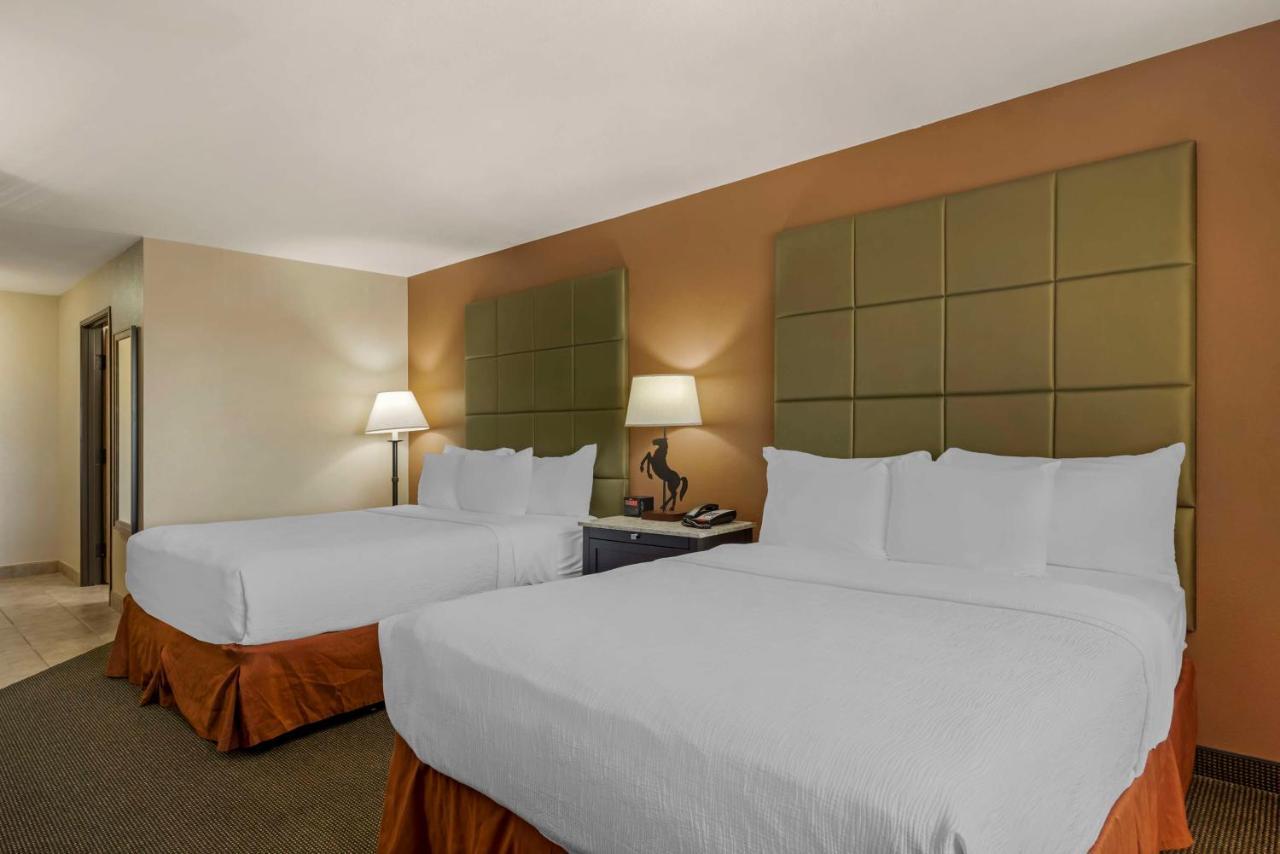Best Western Plus Country Inn & Suites Додж-Сіті Екстер'єр фото