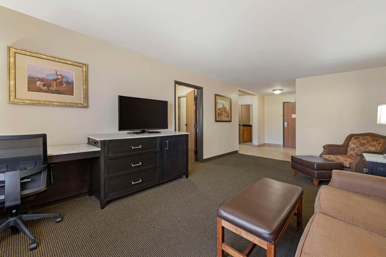 Best Western Plus Country Inn & Suites Додж-Сіті Екстер'єр фото