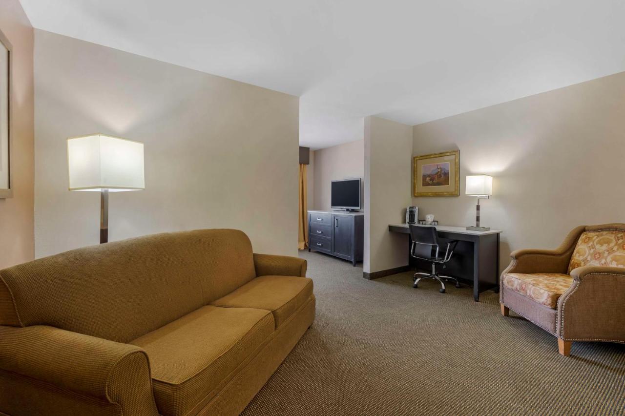 Best Western Plus Country Inn & Suites Додж-Сіті Екстер'єр фото