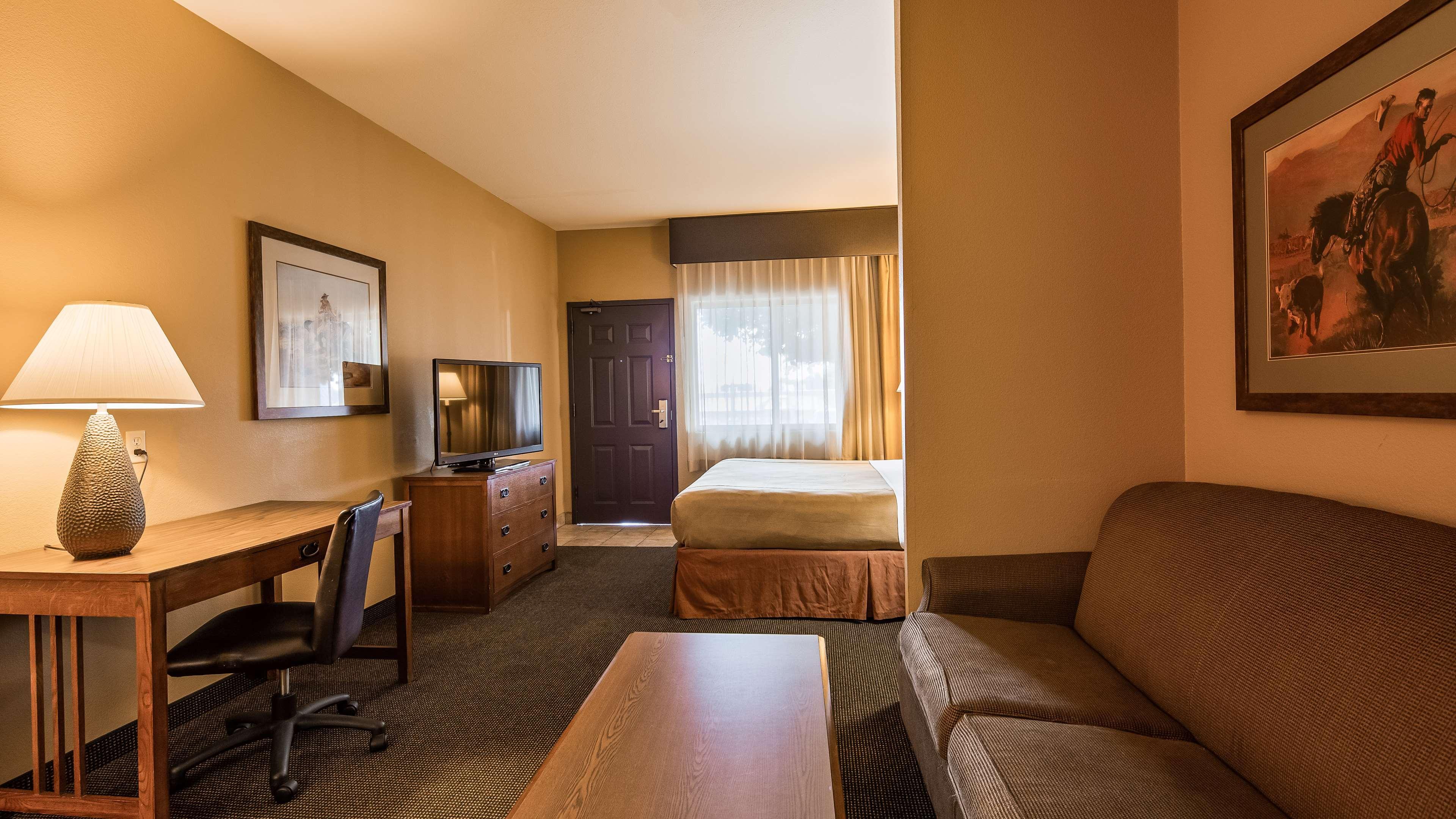 Best Western Plus Country Inn & Suites Додж-Сіті Екстер'єр фото