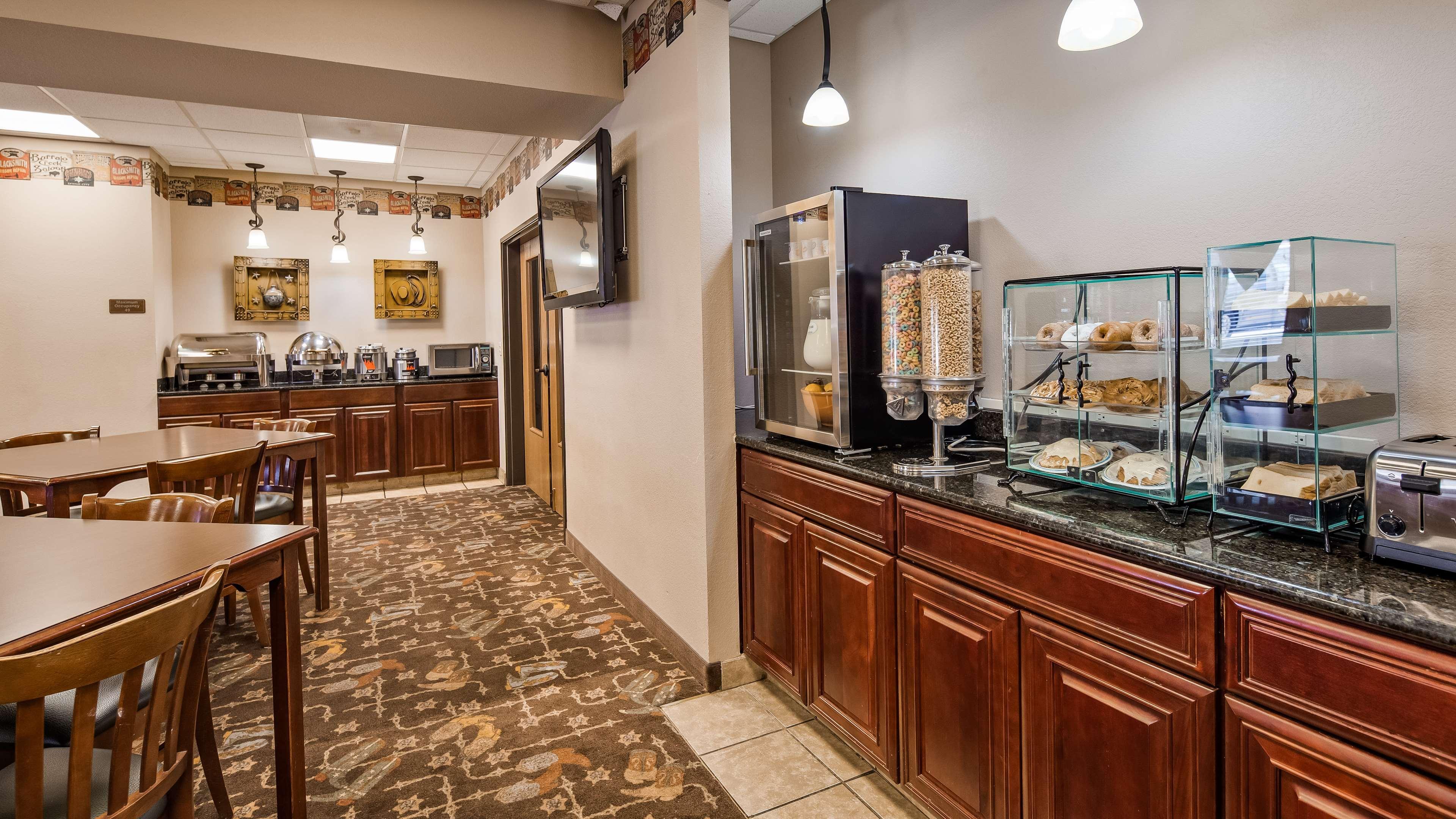 Best Western Plus Country Inn & Suites Додж-Сіті Екстер'єр фото